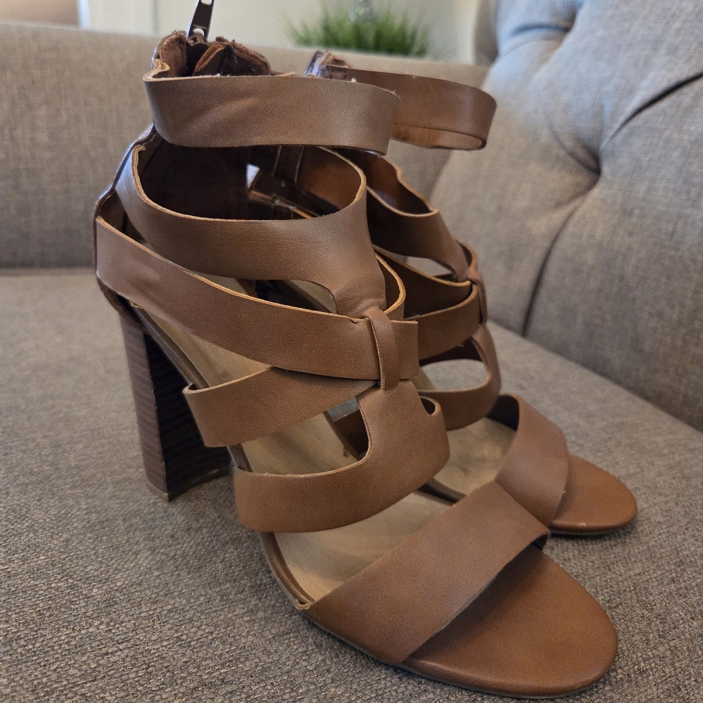 JustFab Camel Gladiator Faux Leather Heels / Heeled Sandals